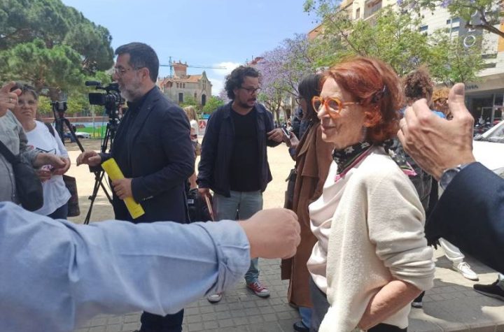 Esther Giménez-Salinas, Síndica de Greuges de Catalunya demanant informació a l'Ajuntament de Badalona foto: Tomeu Ferrer