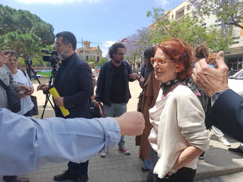 Esther Giménez-Salinas, Síndica de Greuges de Catalunya demanant informació a l'Ajuntament de Badalona foto: Tomeu Ferrer